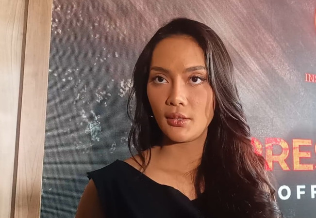 Adegan Hot Sambil Dirantai, Erika Carlina Dirasuki Roh Ular, Tubuh Menggigil